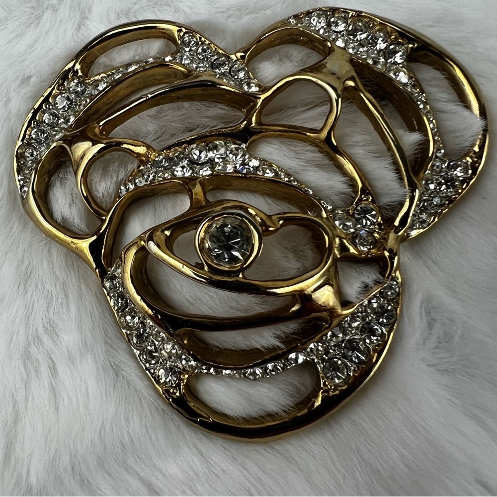 Vintage Gold Tone with Rhinestones Flower Brooch
